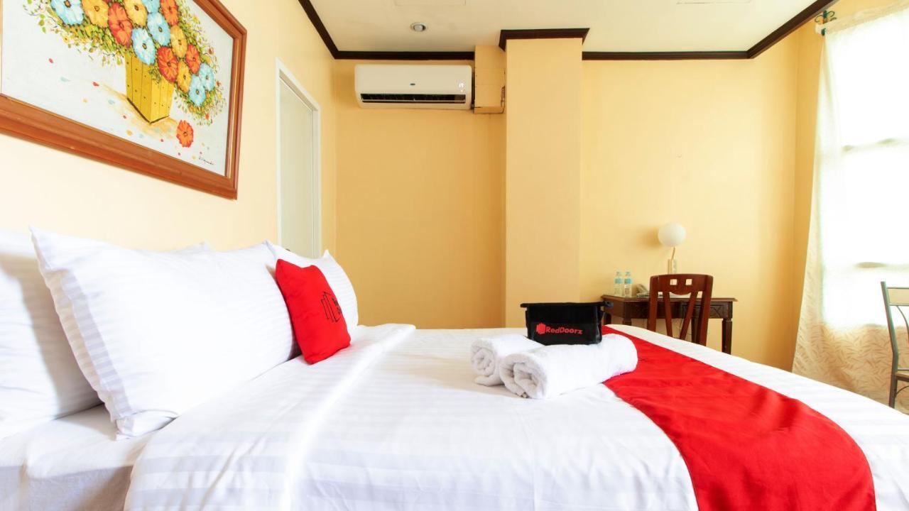 Reddoorz @ Downtown Tacloban Hotel Bagian luar foto