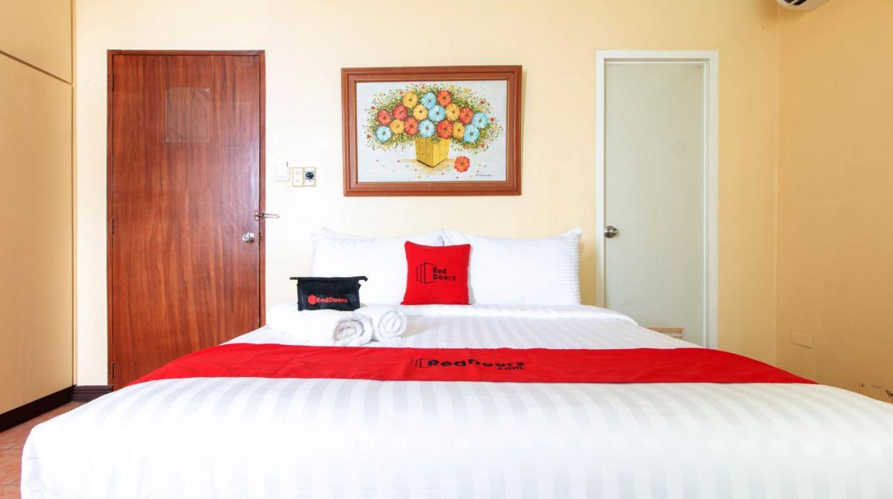 Reddoorz @ Downtown Tacloban Hotel Bagian luar foto