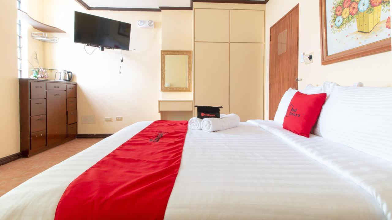 Reddoorz @ Downtown Tacloban Hotel Bagian luar foto