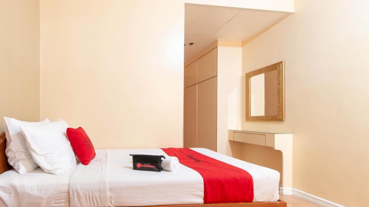 Reddoorz @ Downtown Tacloban Hotel Bagian luar foto